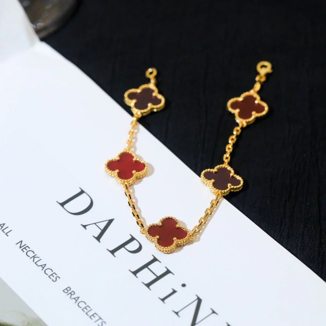 [Miro ]New  CLOVER 5 MOTIF RED CORNELIAN BRACELET COLLECTION