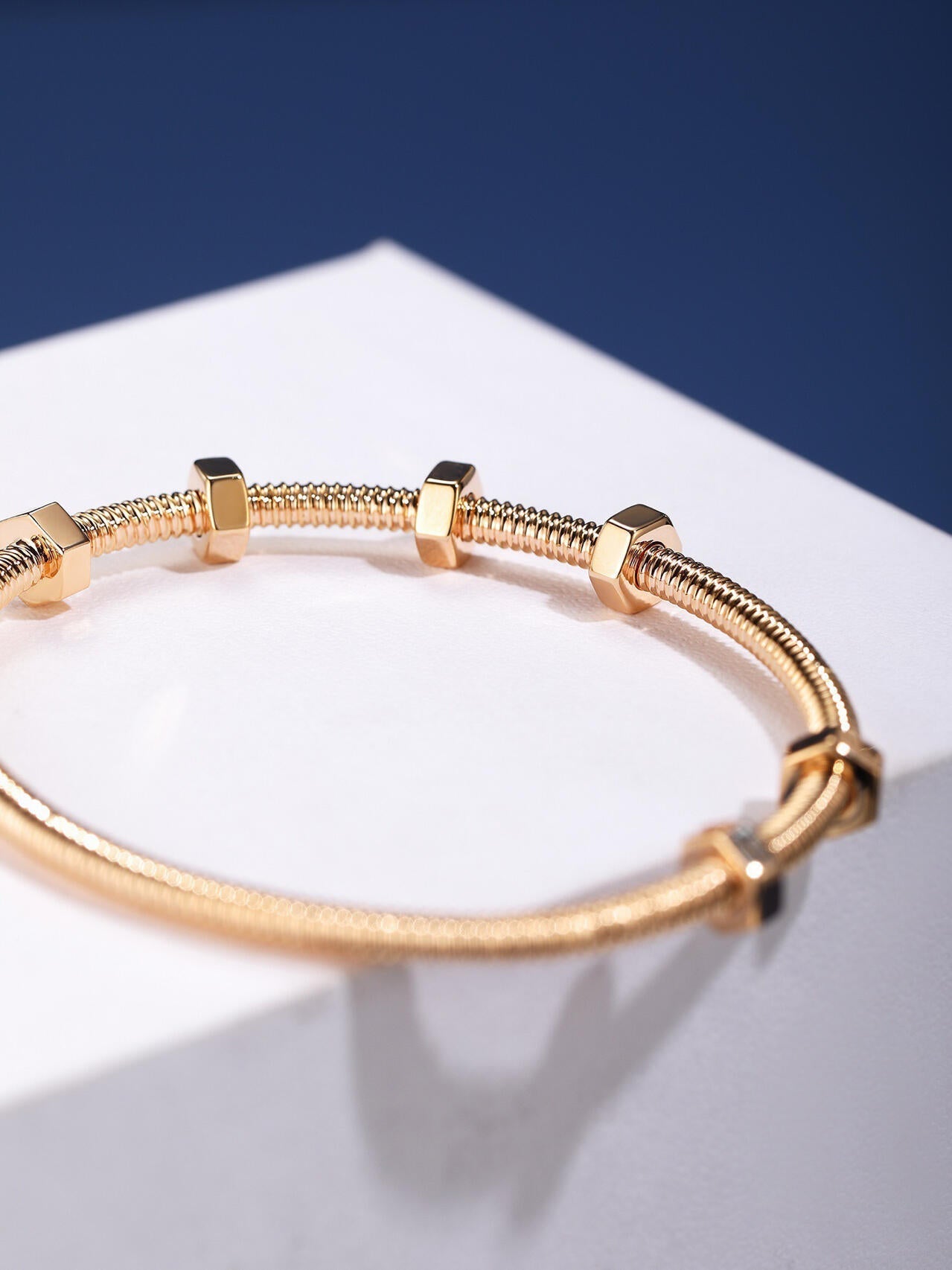 [Miro ]CT THREADED BRACELET