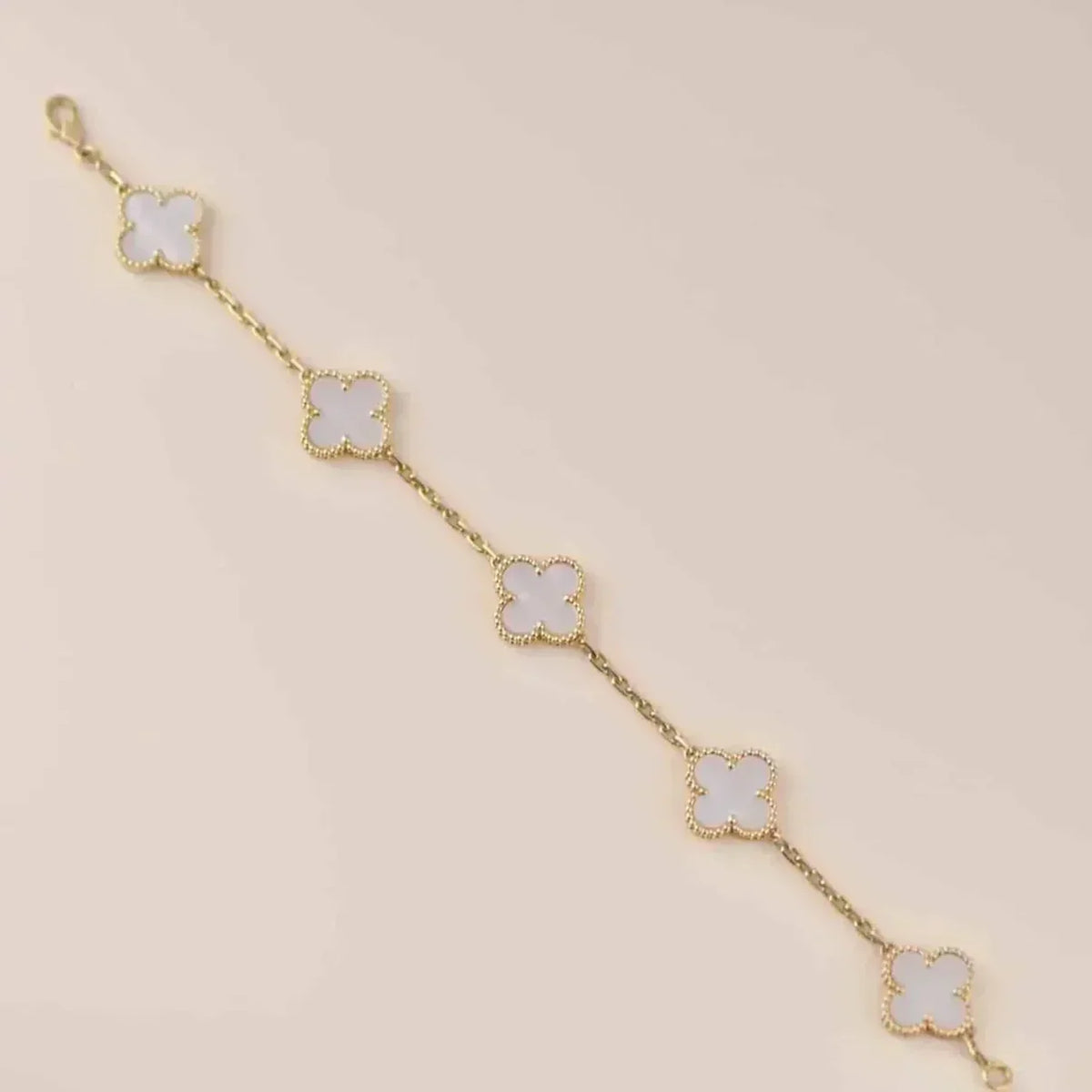 [Miro ]New CLOVER WHITE PEARL MOP 5 MOTIF BRACELET COLLECTION