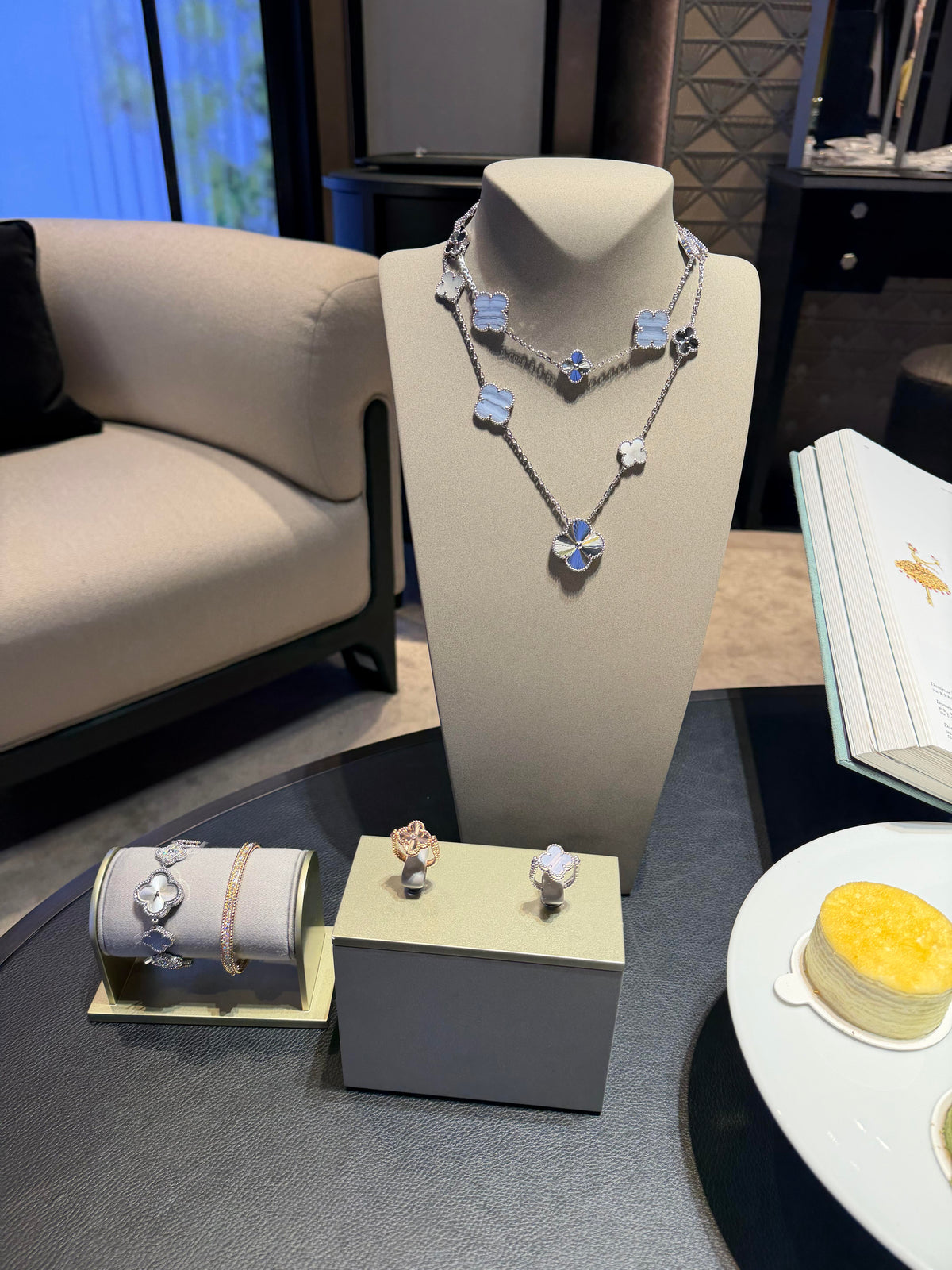 [Miro ] 25 NEW CLOVER 15 MOTIFS PURPLE CHALCEDONY