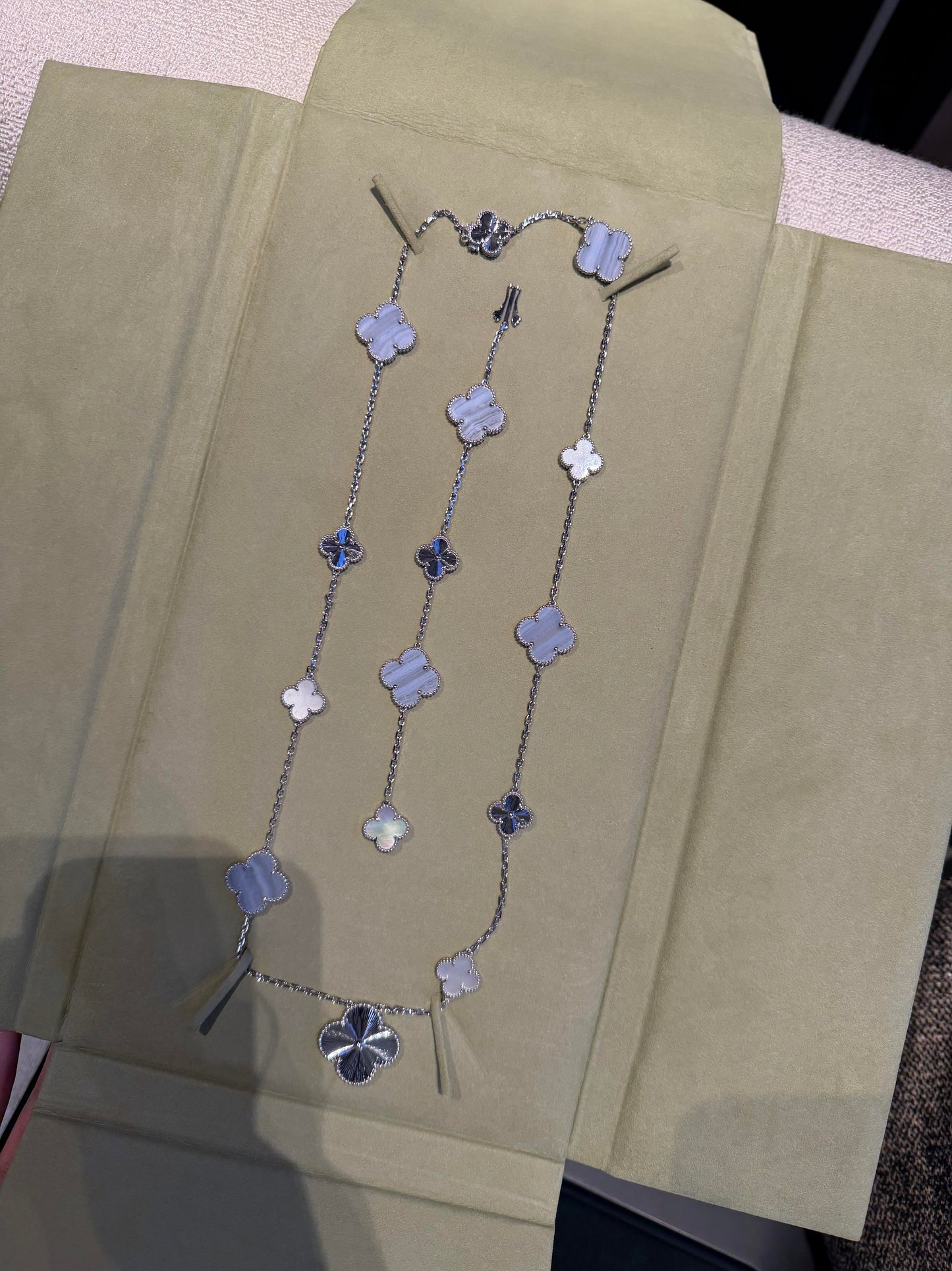 [Miro ] 25 NEW CLOVER 15 MOTIFS PURPLE CHALCEDONY