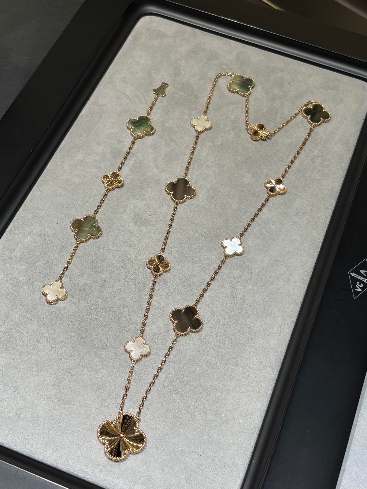 [Miro ] 25 NEW CLOVER 15 MOTIFS GRAY MOTHER-OF-PEARL