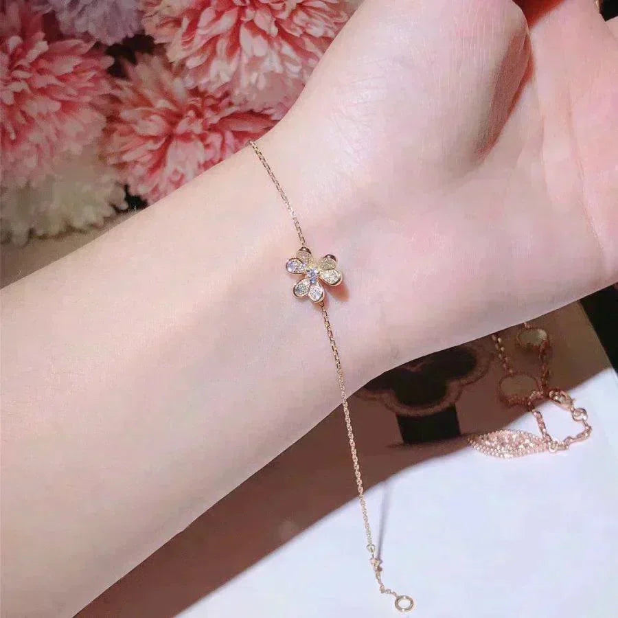 Miro FRIVOLE GOLD FLOWER DIAMOND BRACELET