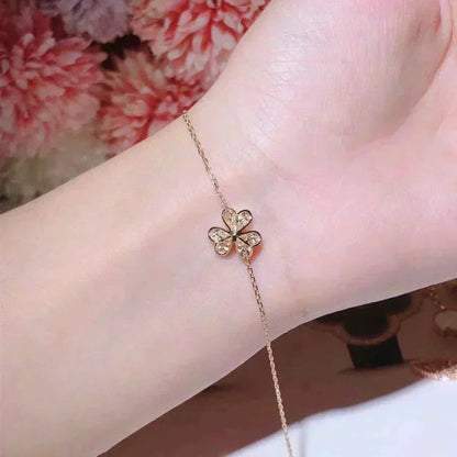 Miro FRIVOLE GOLD FLOWER DIAMOND BRACELET