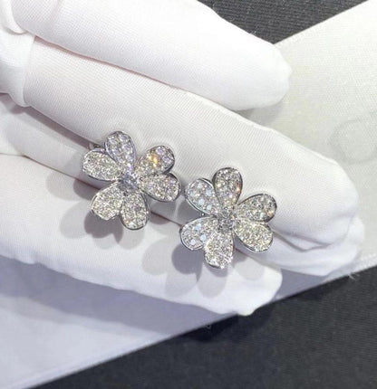 Miro FRIVOLE SILVER FLOWER DIAMOND EARRINGS