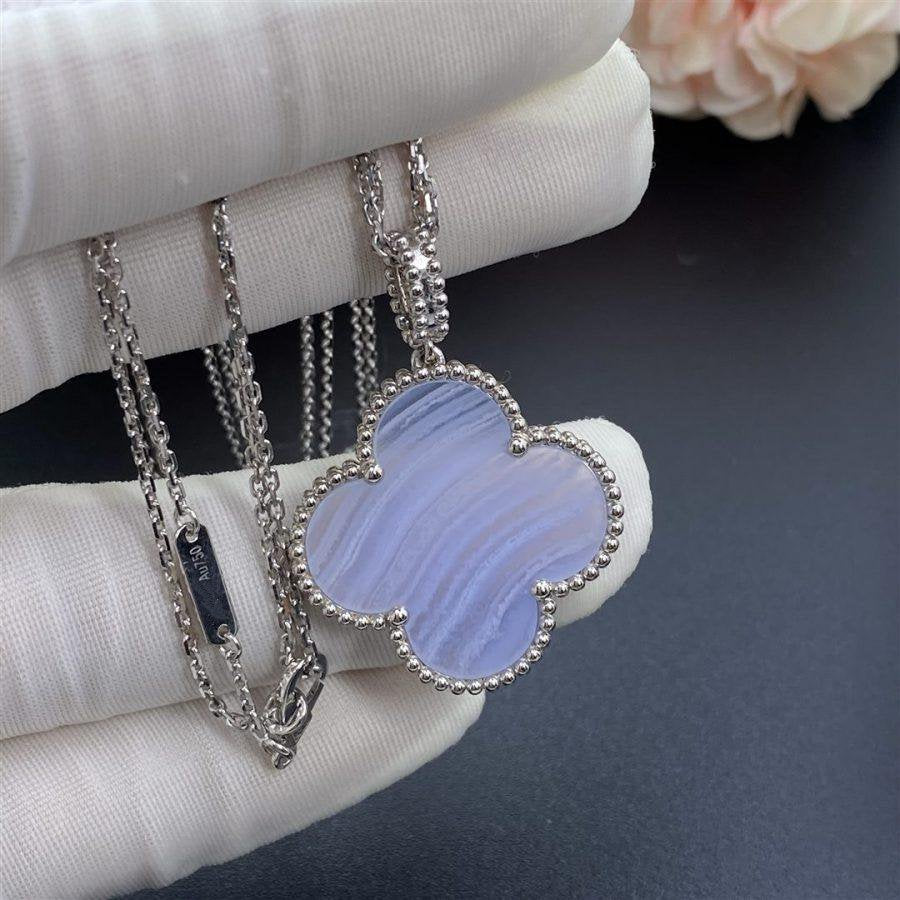 Miro CLOVER SILVER CHALCEDONY BIG CLOVER NECKLACE