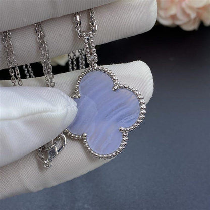 Miro CLOVER SILVER CHALCEDONY BIG CLOVER NECKLACE