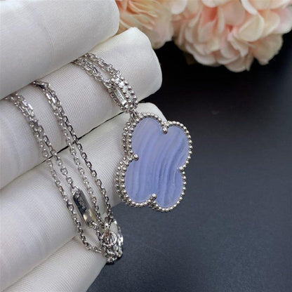 Miro CLOVER SILVER CHALCEDONY BIG CLOVER NECKLACE