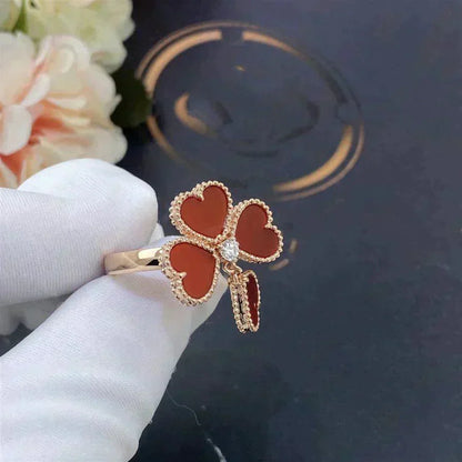 Miro SWEET CLOVER CARNELIAN RING