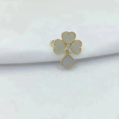 Miro SWEET CLOVER WHITE MOP RING
