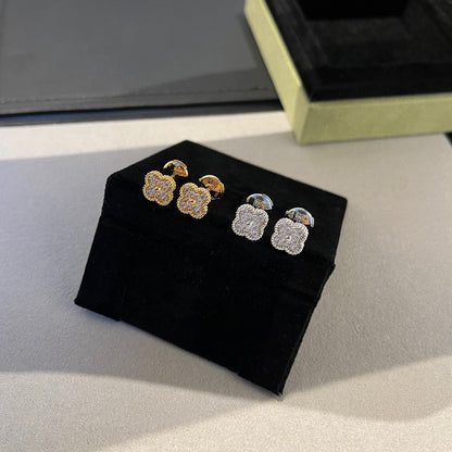 Miro CLOVER MINI DIAMOND STUD EARRINGS